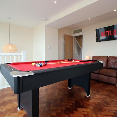Luxury 4 Bedroom 4 Ensuite Home In Penarth Cardiff Bagian luar foto