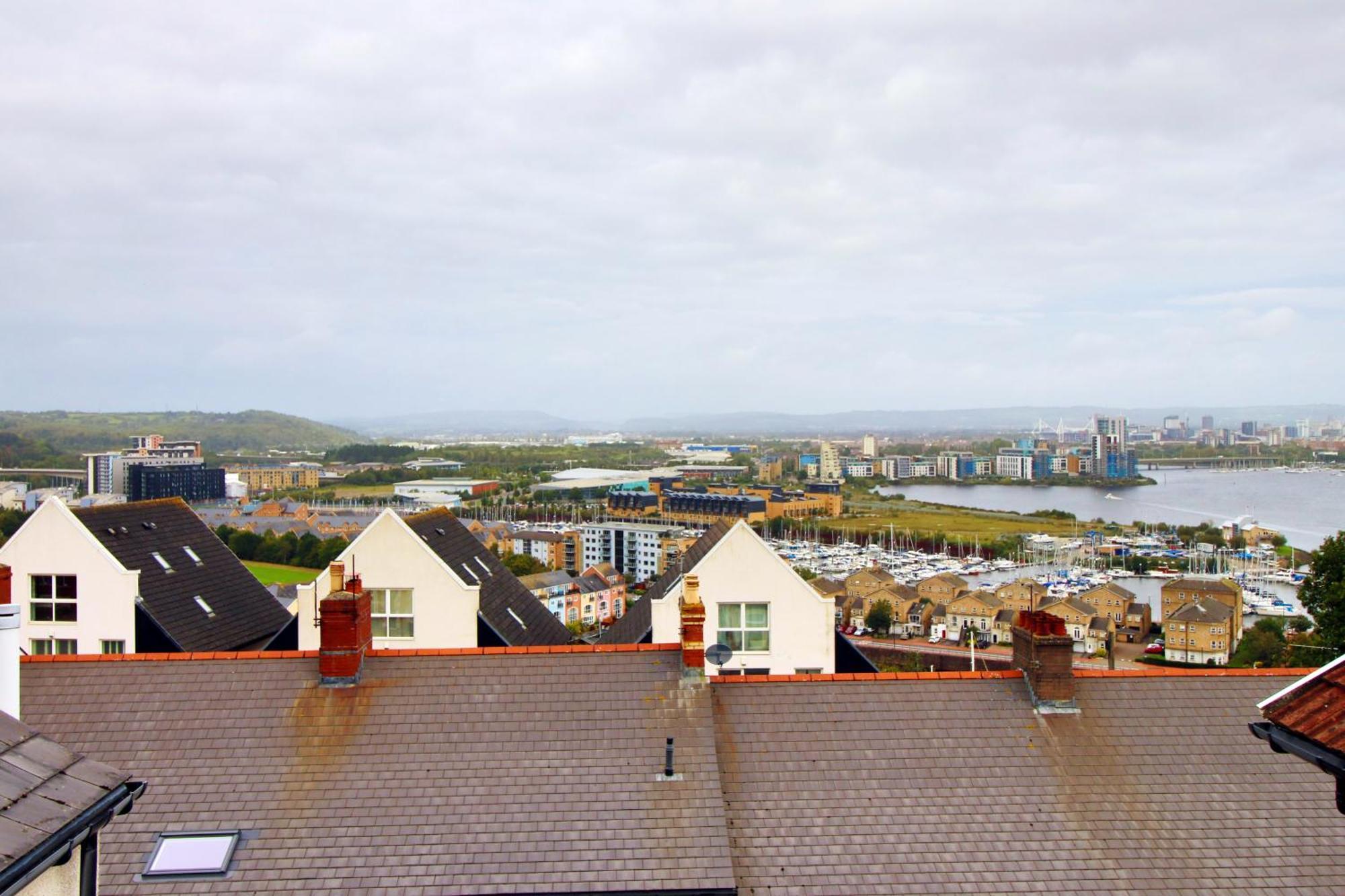 Luxury 4 Bedroom 4 Ensuite Home In Penarth Cardiff Bagian luar foto