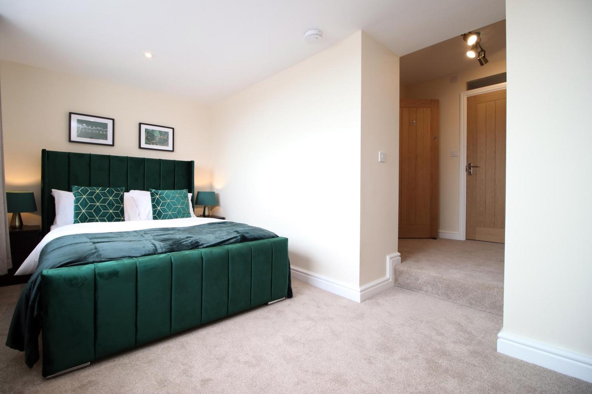 Luxury 4 Bedroom 4 Ensuite Home In Penarth Cardiff Bagian luar foto